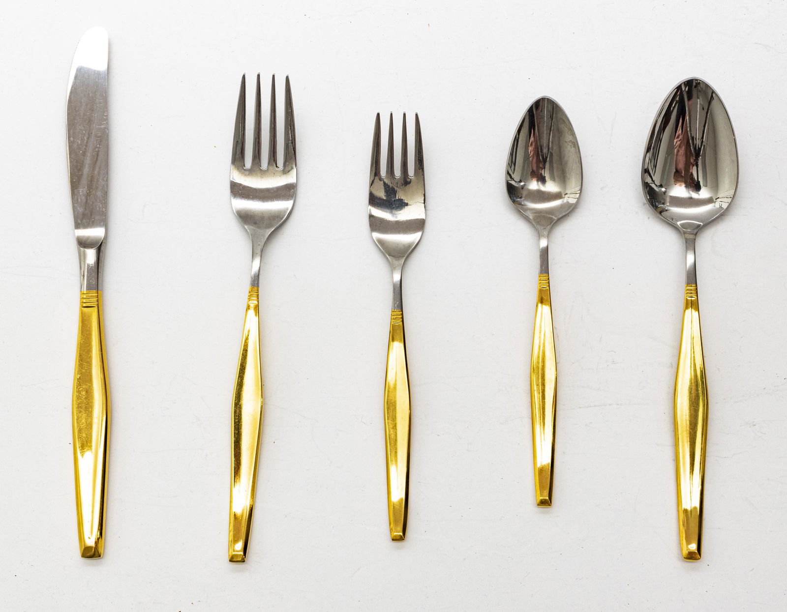 Chris Madden Gold Plated 5 Piece Silverware Set Turning Home into Haven Chris Madden Gold Plated 5 Piece Silverware Set Turning Home into Haven